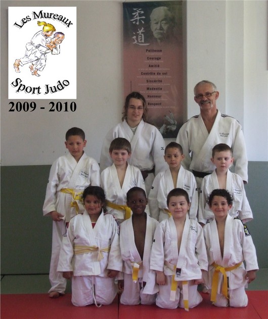 judophoto 2009 2010groupe 8 S A Mpour internet 8 S A M 2.JPG